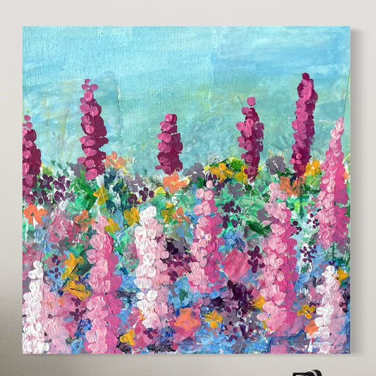 Soft Garden Bloom – Original 20 × 20 cm Canvas Painting